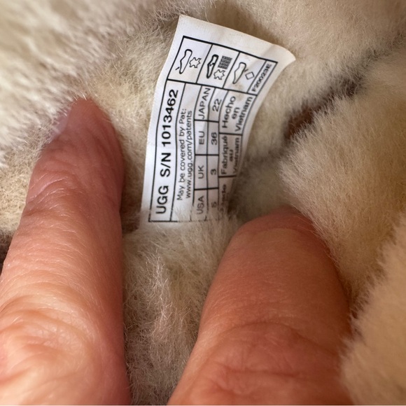 UGG Michelle Womens Boots good for Girls too - Picture 6 of 12